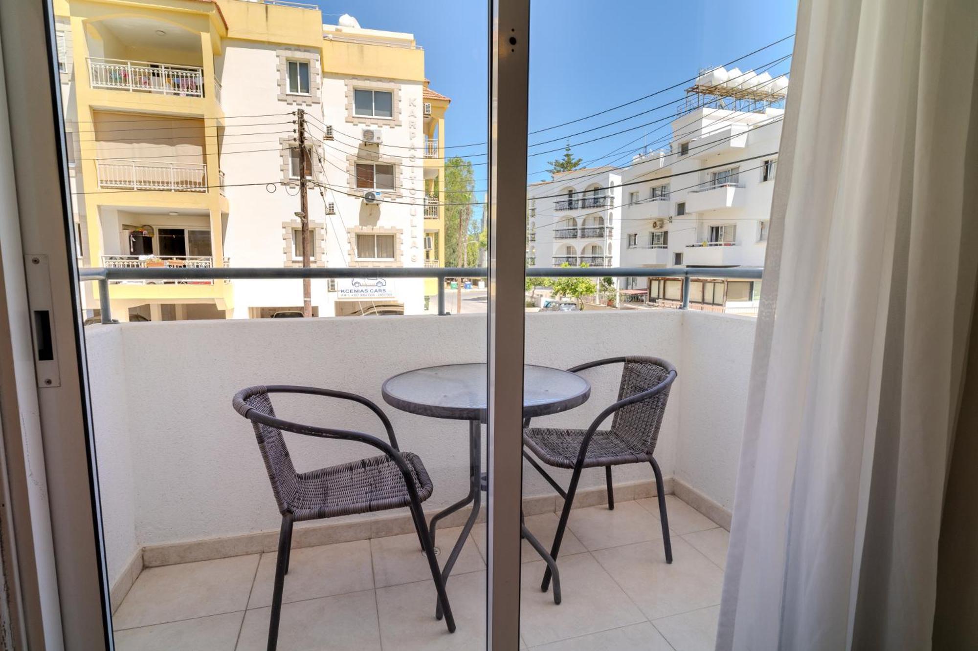 Helios Mackenzie One Bedroom Flat لارنكا المظهر الخارجي الصورة